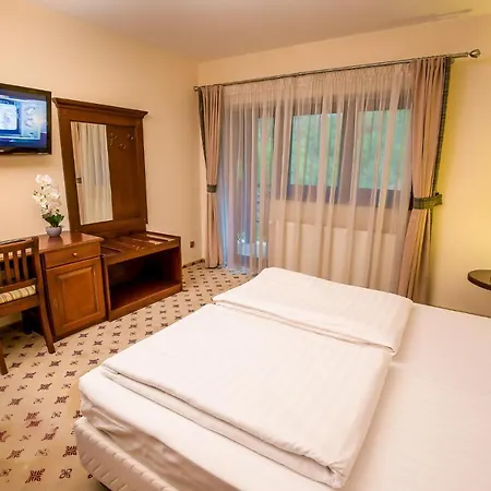 River Retreat 3*